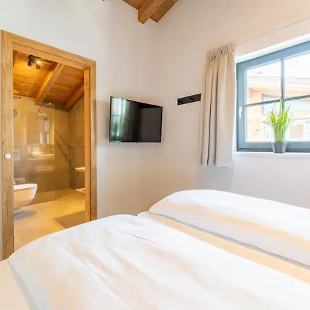 Tauernlodge Salzach 度假居 尼登希尔